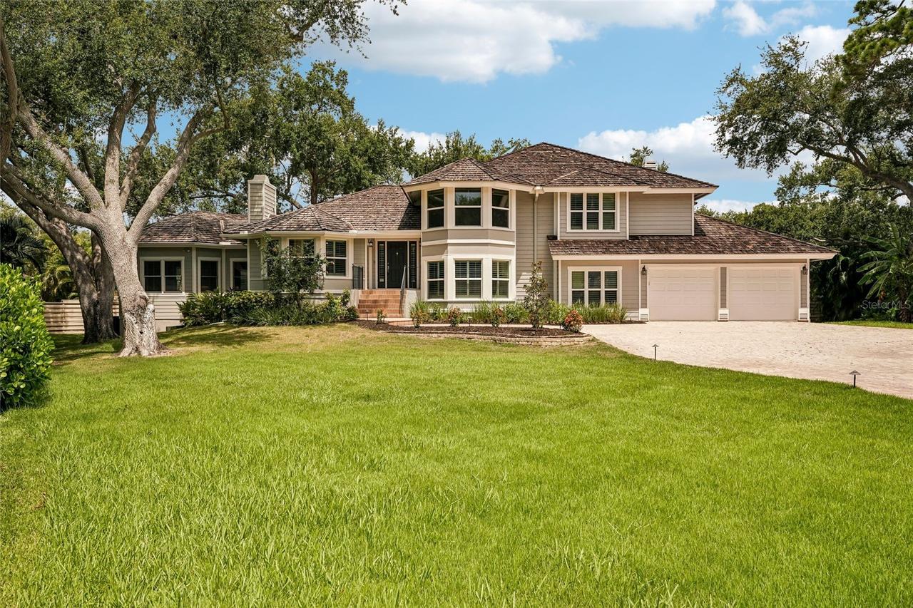 1675 Landings Ln., Sarasota, FL 34231