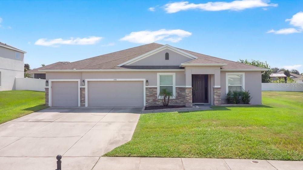 1086 Rock Creek St., Apopka, FL 32712