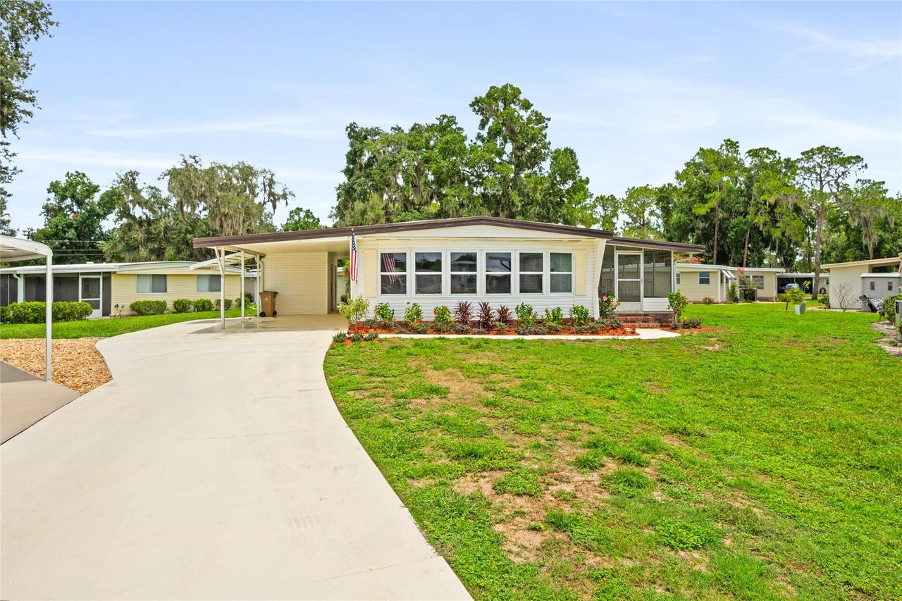 150 Azalea Tr., Leesburg, FL 34748
