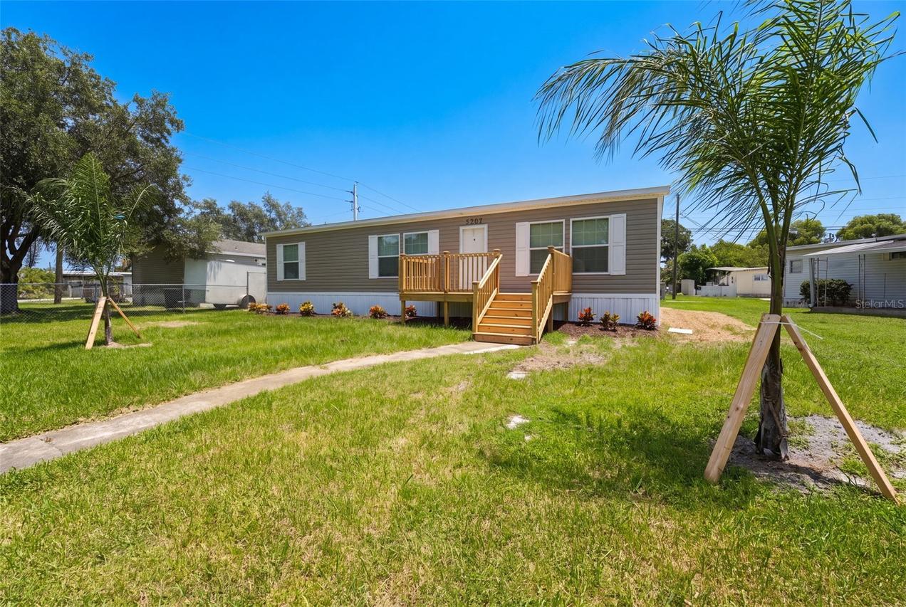 5207 Orange Ave., Port Orange, FL 32127