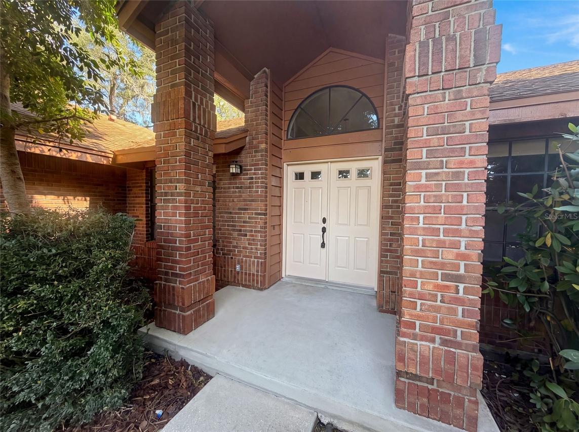 332 Sprucewood Rd., Lake Mary, FL 32746