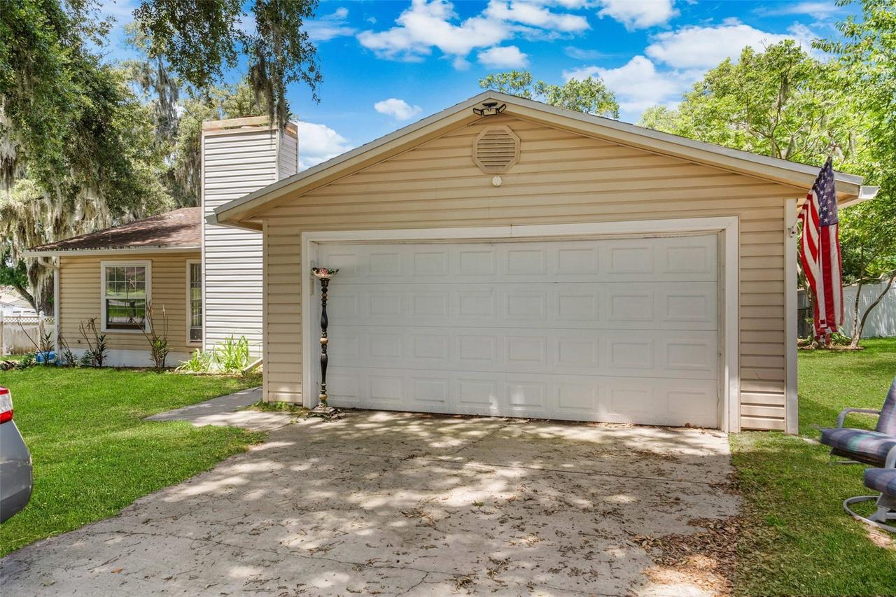 7410 Orange Crest Cir., Lakeland, FL 33810