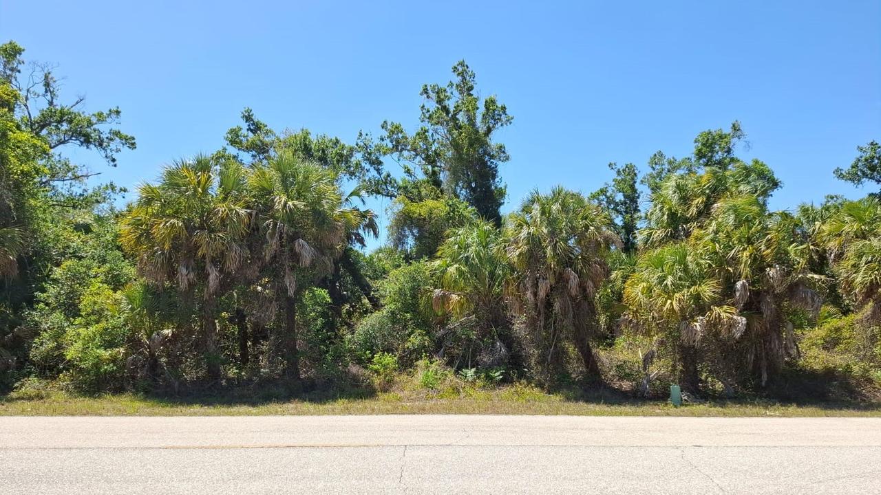 243 Warrington Blvd., Port Charlotte, FL 33954