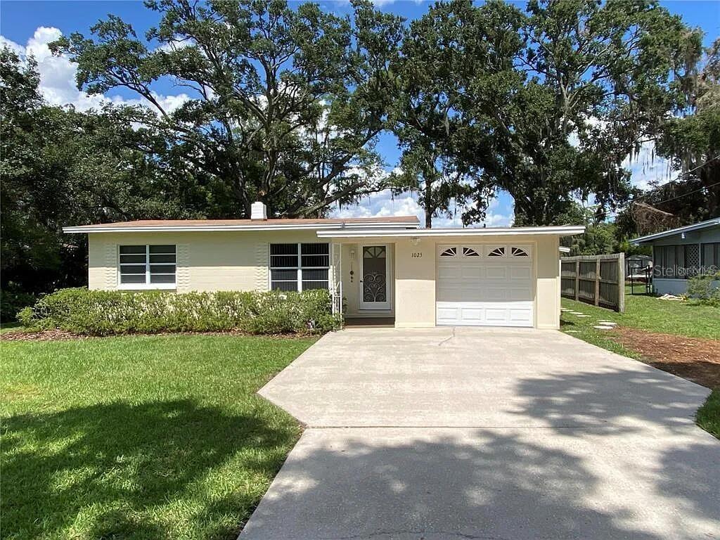 1025 Lake Jessamine Dr., Orlando, FL 32839