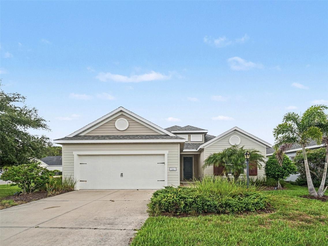 7521 Ridgelake Cir., Bradenton, FL 34203