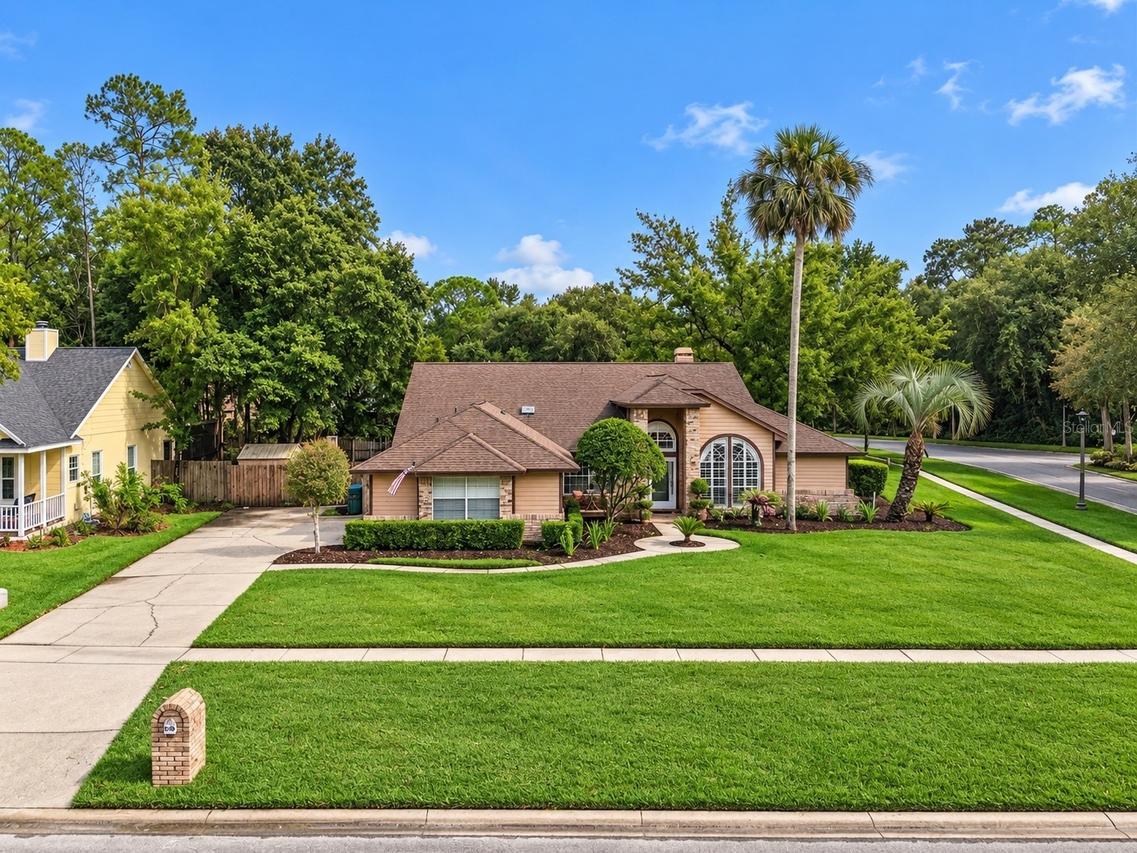 674 Vistawilla Dr., Winter Springs, FL 32708