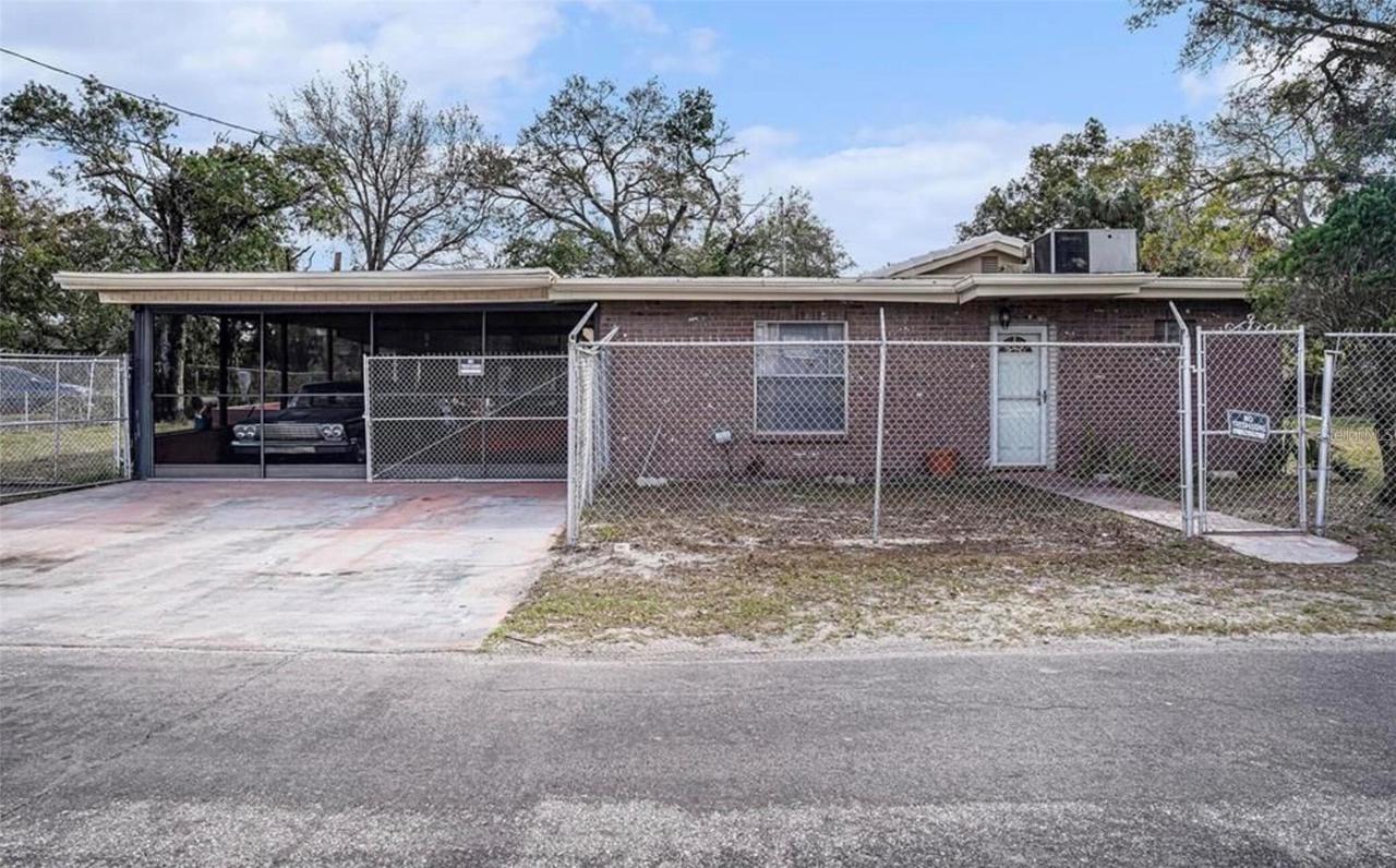 3817 N 54th St., Tampa, FL 33619