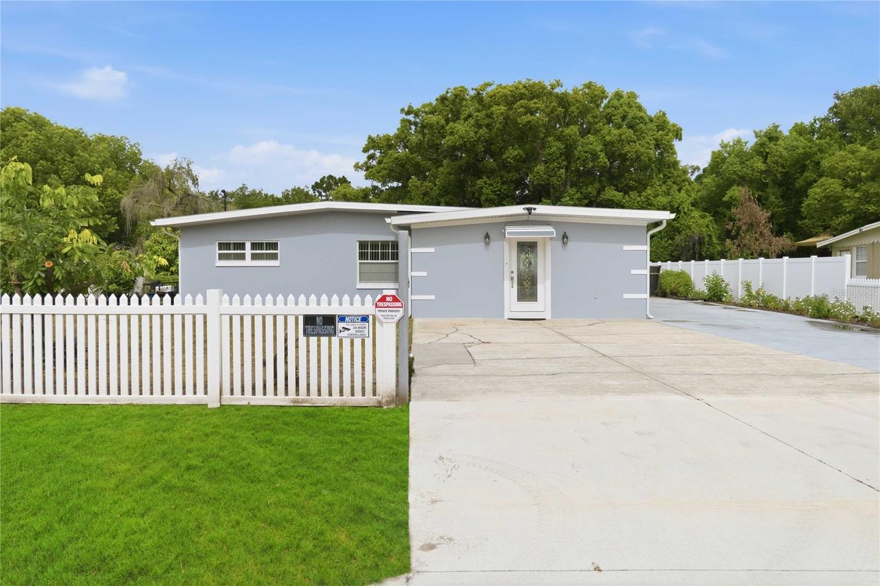 8304 Dot Ln., Orlando, FL 32809