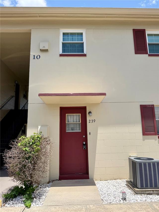 5505 Hernandes Dr. #239, Orlando, FL 32808