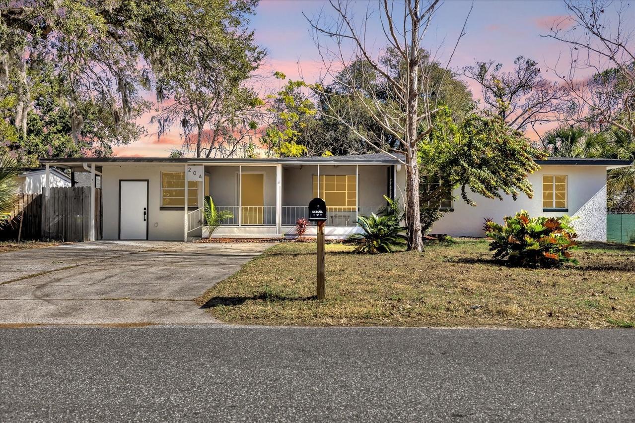 204 Louis St., Leesburg, FL 34748