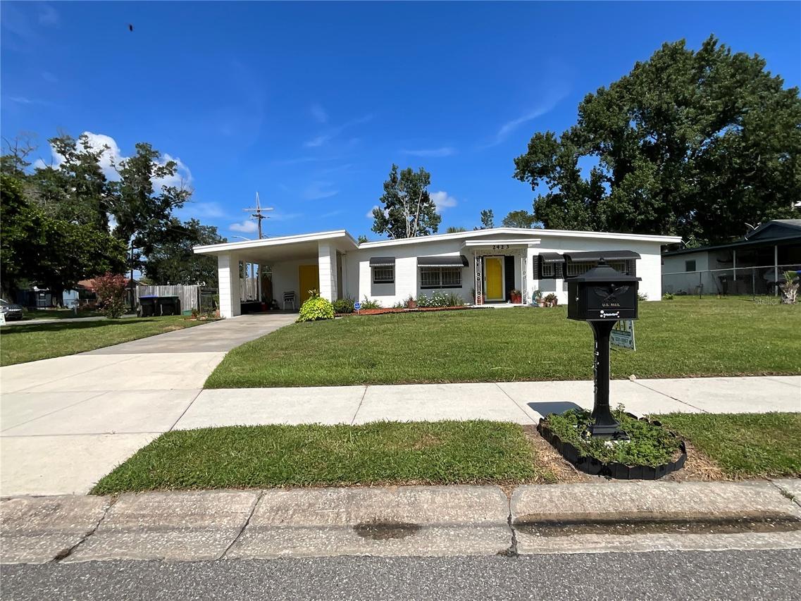 2423 Savoy Dr., Orlando, FL 32808