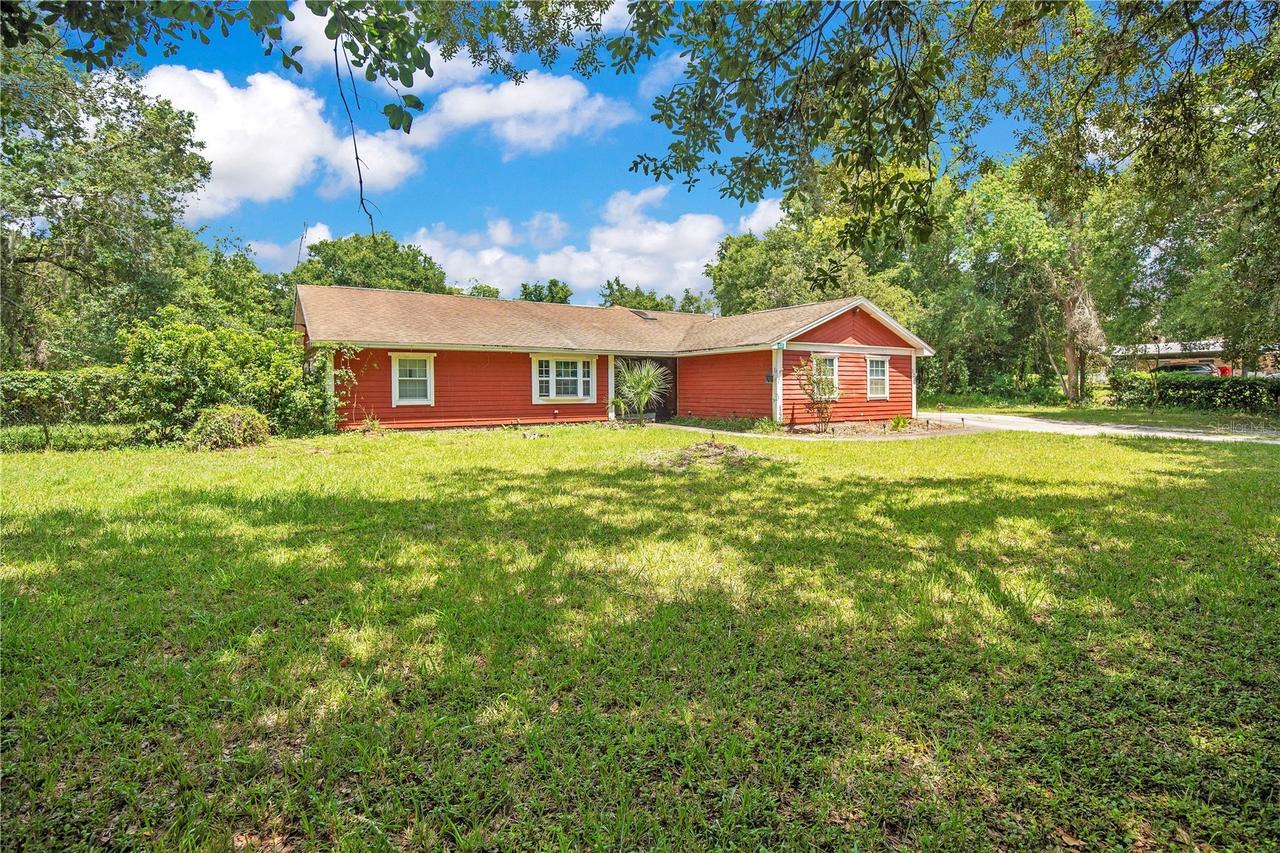 121 Azalea Rd., Debary, FL 32713