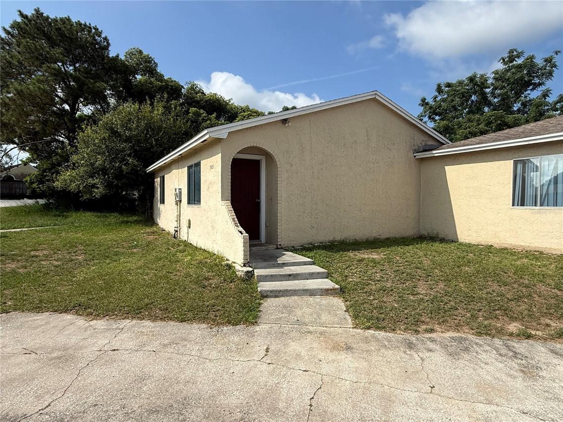 7425 Villas Oak Ct., Orlando, FL 32835