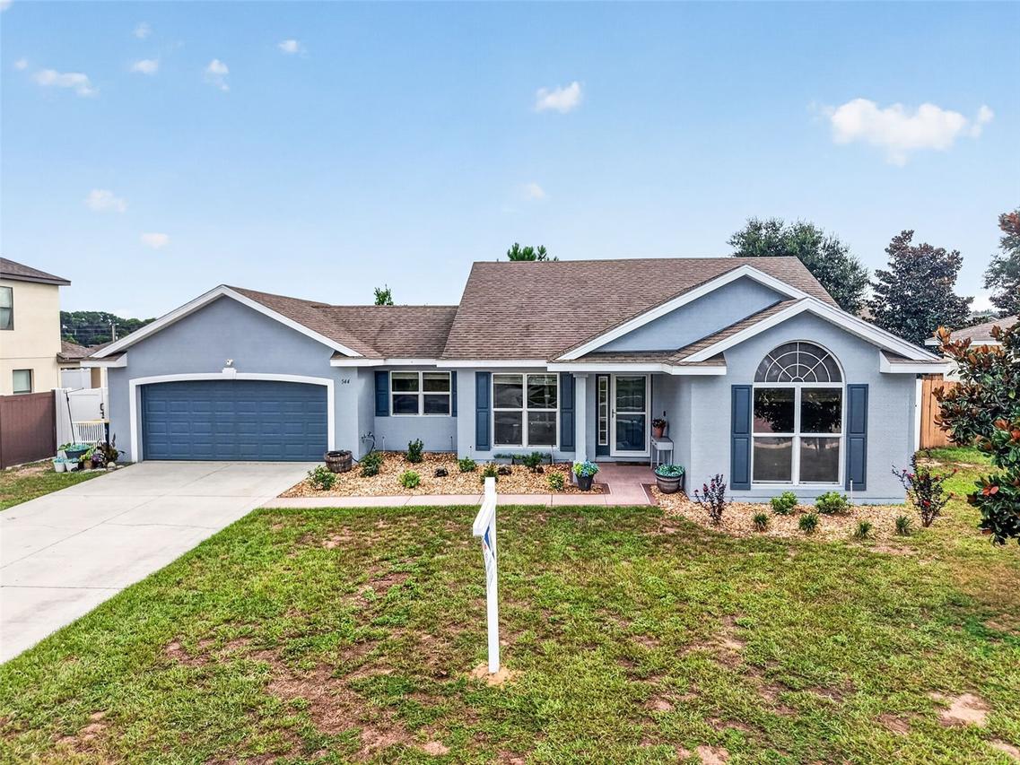 544 Tortola Ave., Tavares, FL 32778
