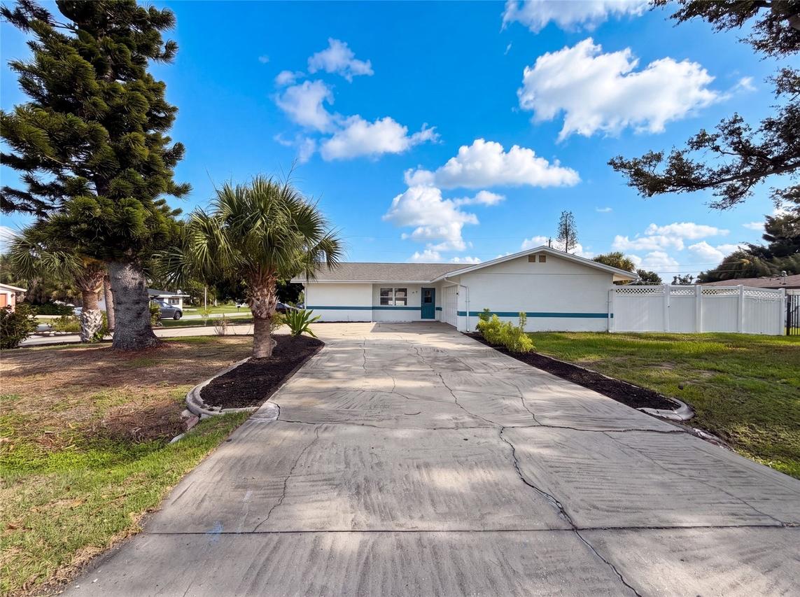 1672 Jupiter Rd., Venice, FL 34293