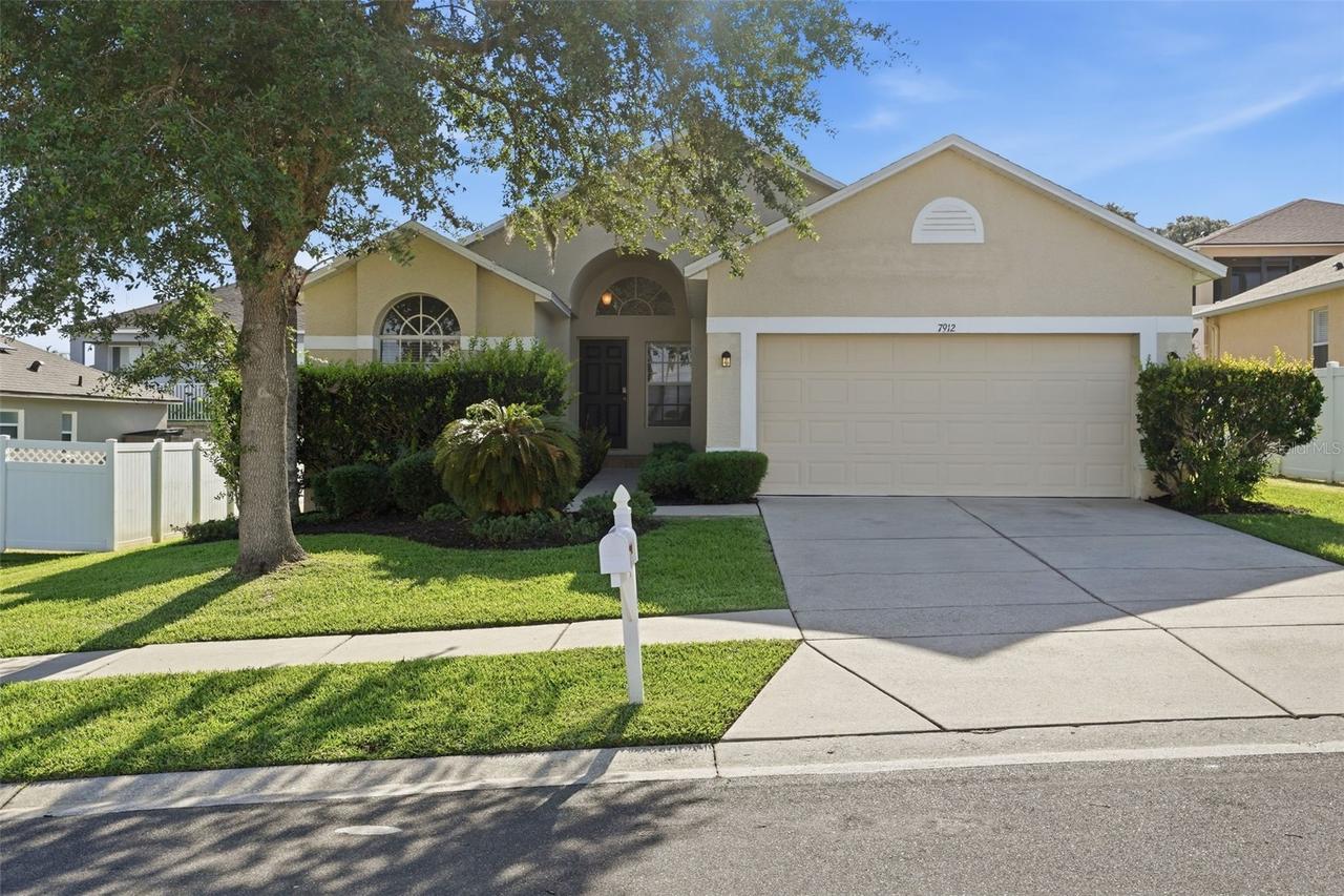 7912 Merchantville Cir., Zephyrhills, FL 33540