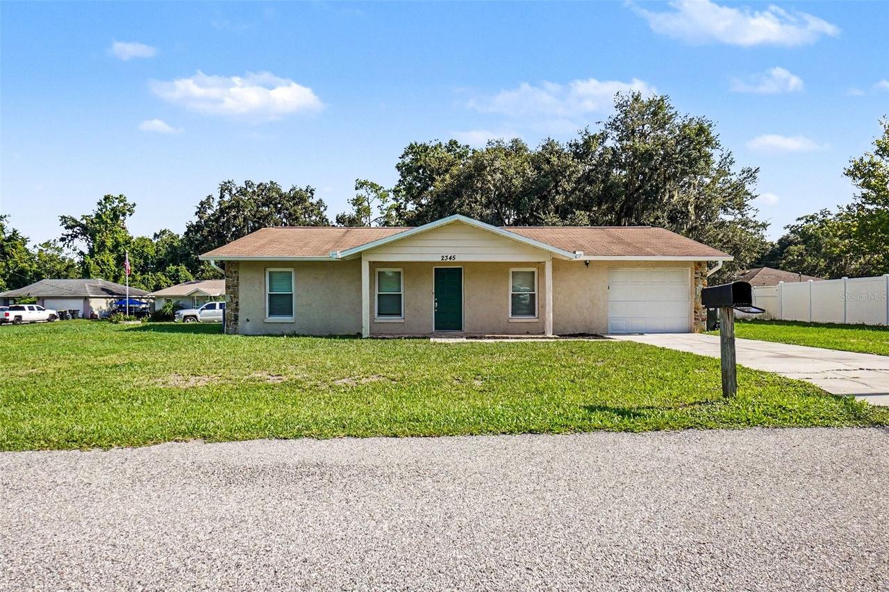 2345 Northview Dr., Lakeland, FL 33810