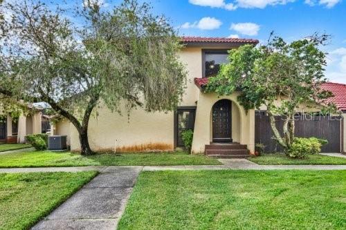 451 Hunter Cir., Kissimmee, FL 34758