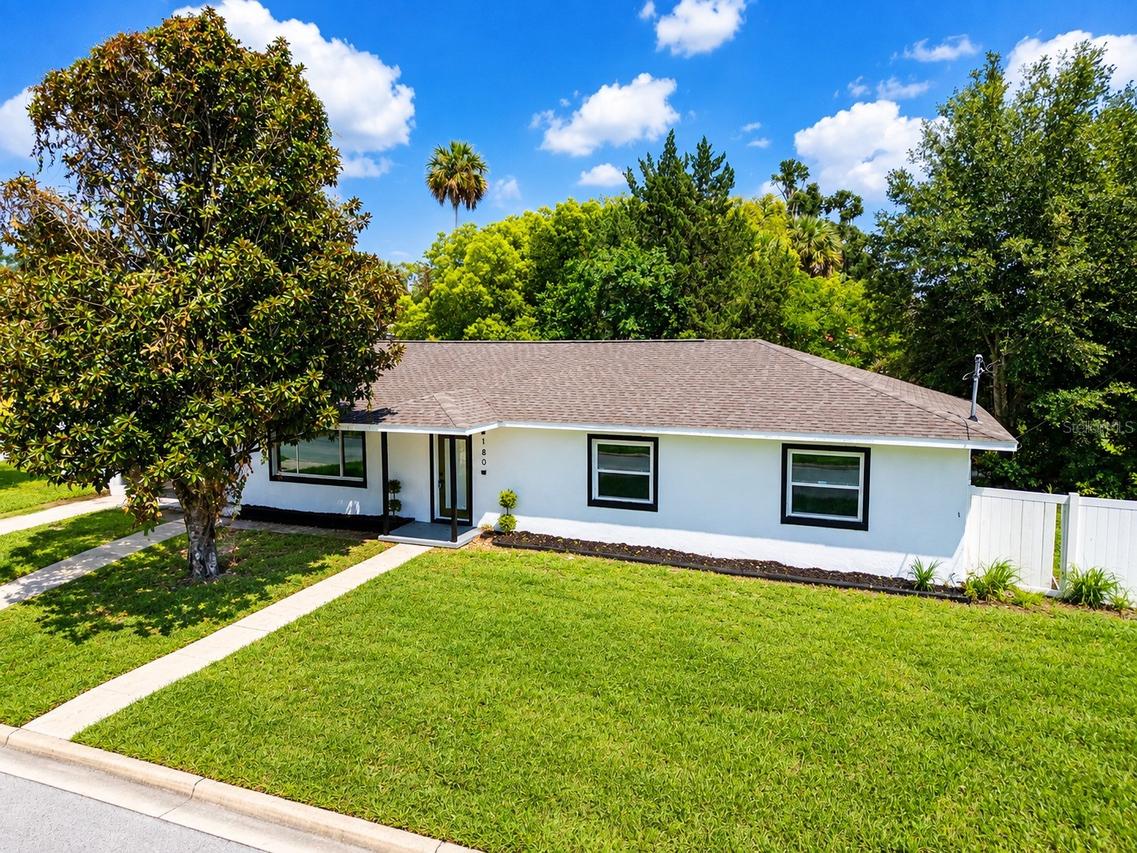180 N Kentucky Ave., Umatilla, FL 32784