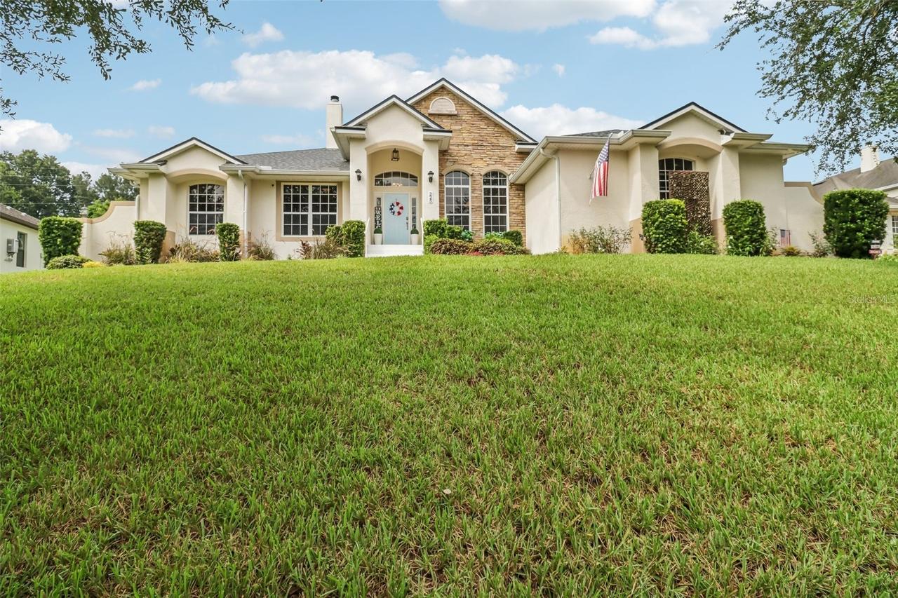 225 Glen Abbey Ln., Debary, FL 32713