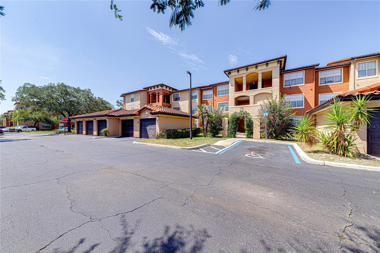 5500 Metrowest Blvd. #14-203, Orlando, FL 32811