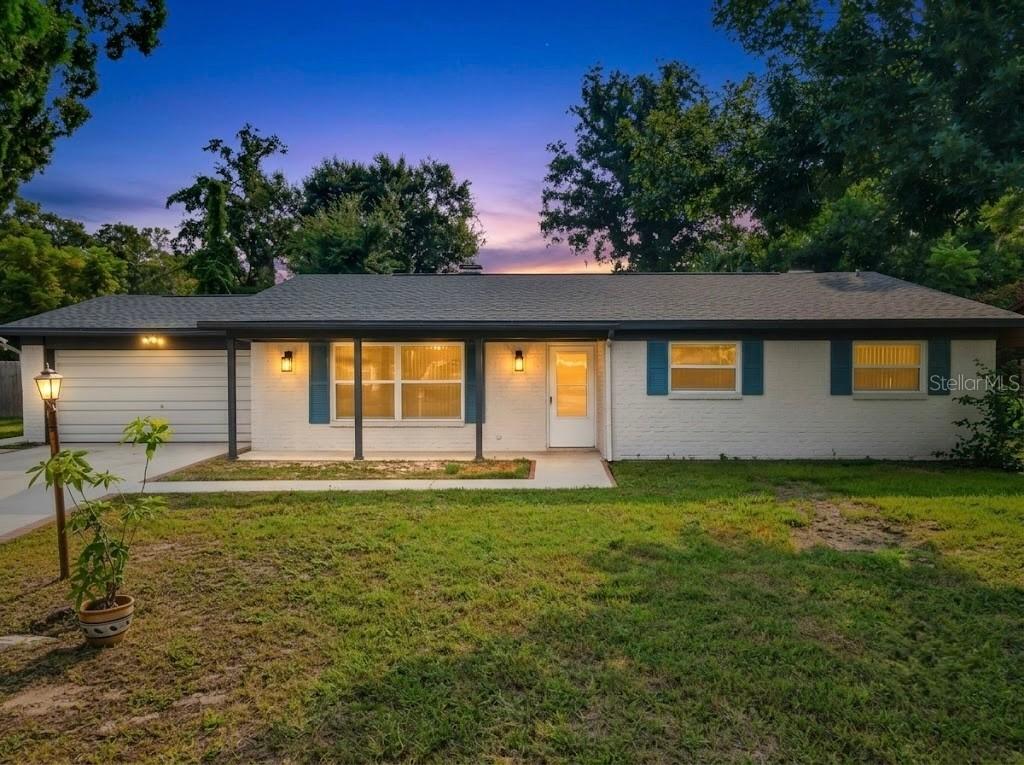 605 Williamsburg Dr., Daytona Beach, FL 32117