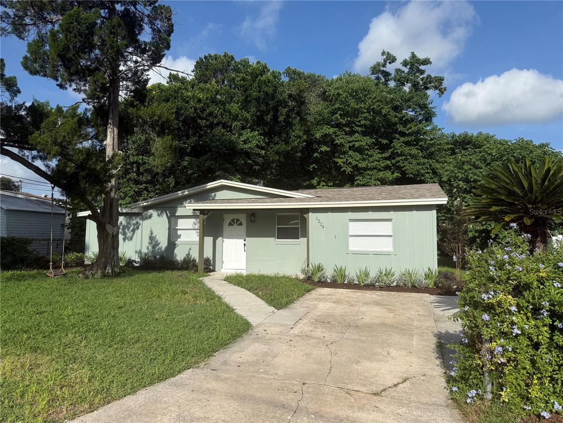 1224 Helen St., Apopka, FL 32703