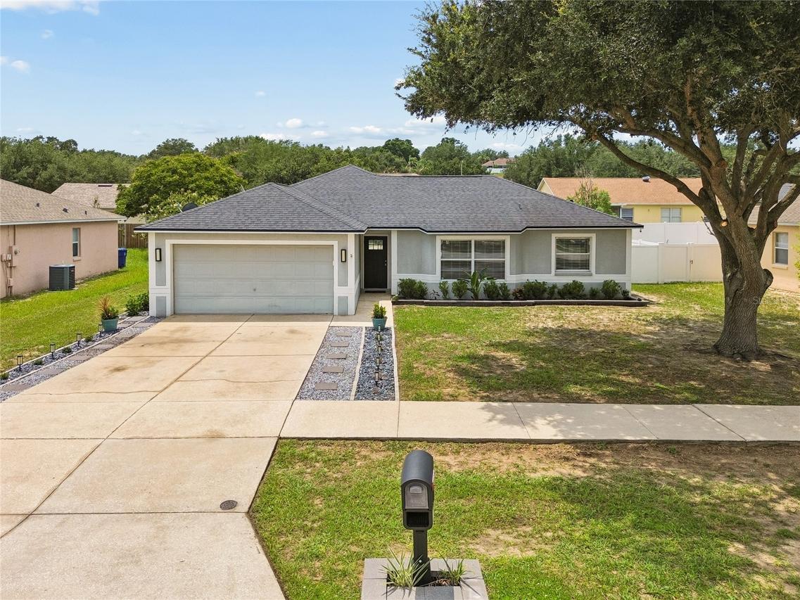 717 La Costa St., Minneola, FL 34715
