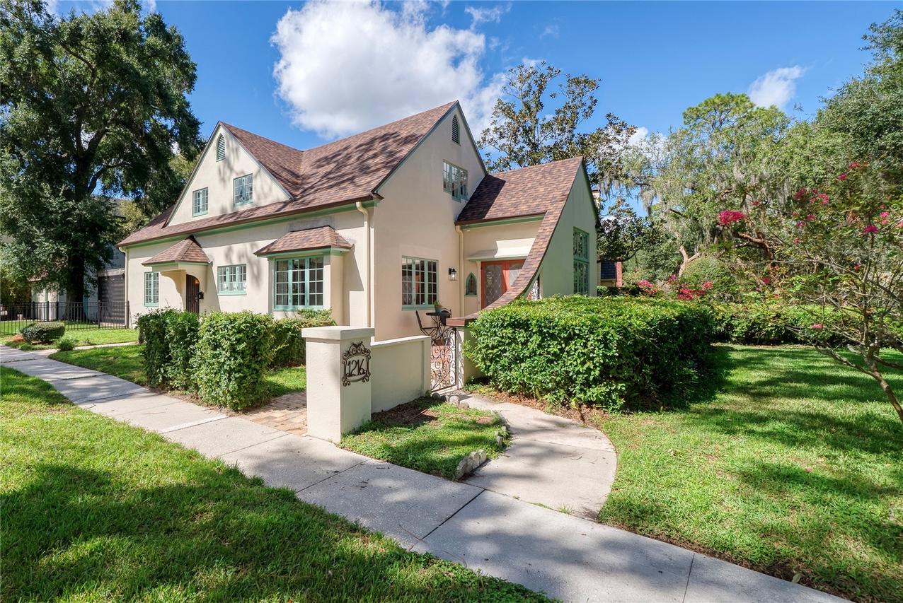 1216 Golden Ln., Orlando, FL 32804