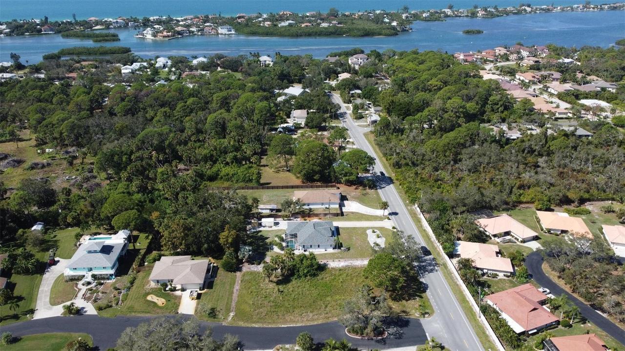 Laurel Woods Dr., Nokomis, FL 34275