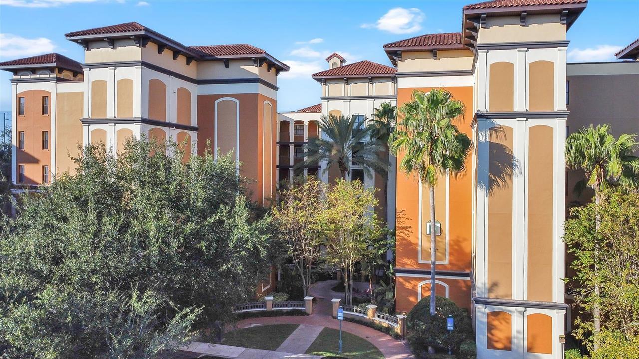 12539 Floridays Resort Dr. #203D, Orlando, FL 32821