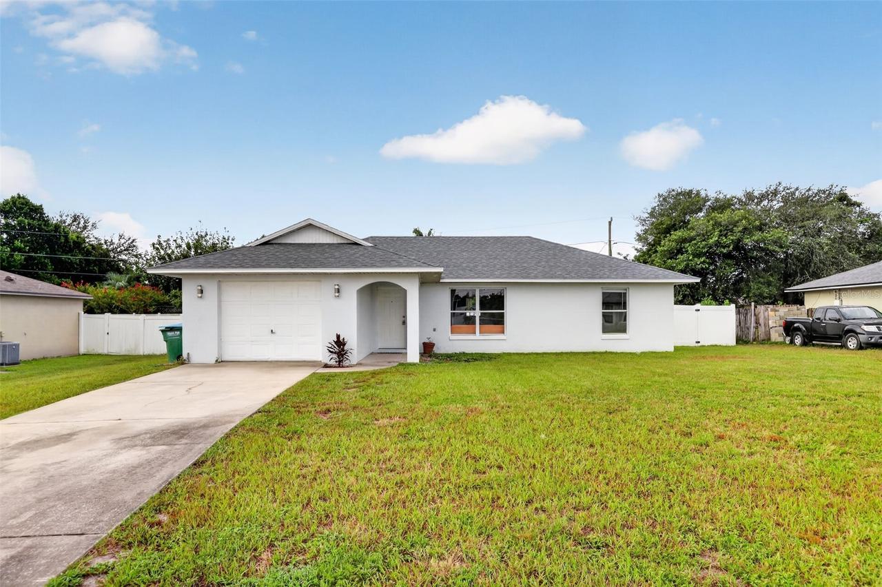 2941 Bedford St., Deltona, FL 32738