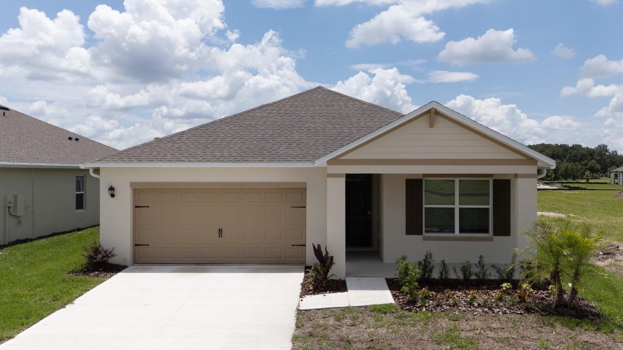 144 Flag Lilly Ln., Umatilla, FL 32784