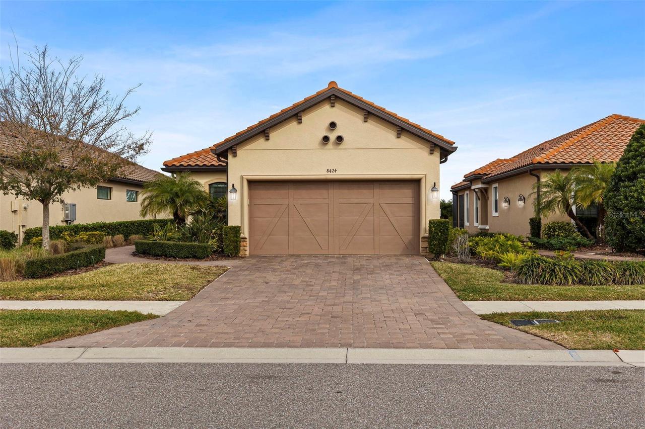 8424 Alberata Vista Dr., Tampa, FL 33647