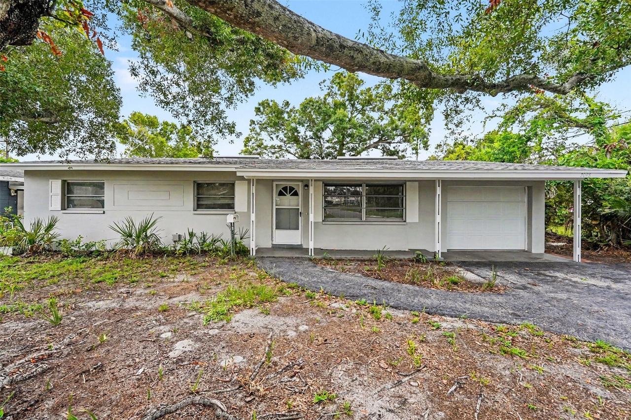 2098 62nd Ter., St Petersburg, FL 33712