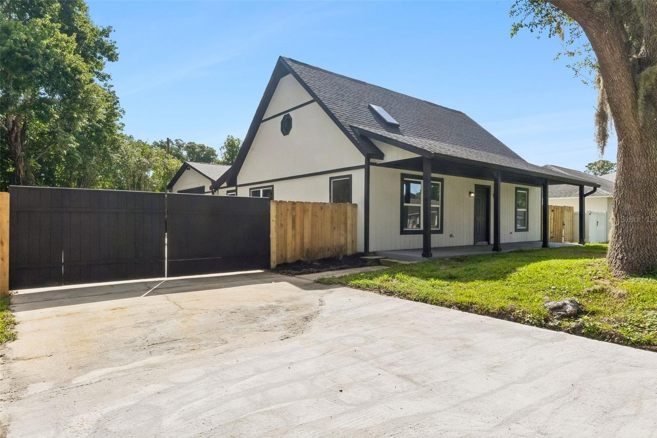 2713 Victory Palm Dr., Edgewater, FL 32141