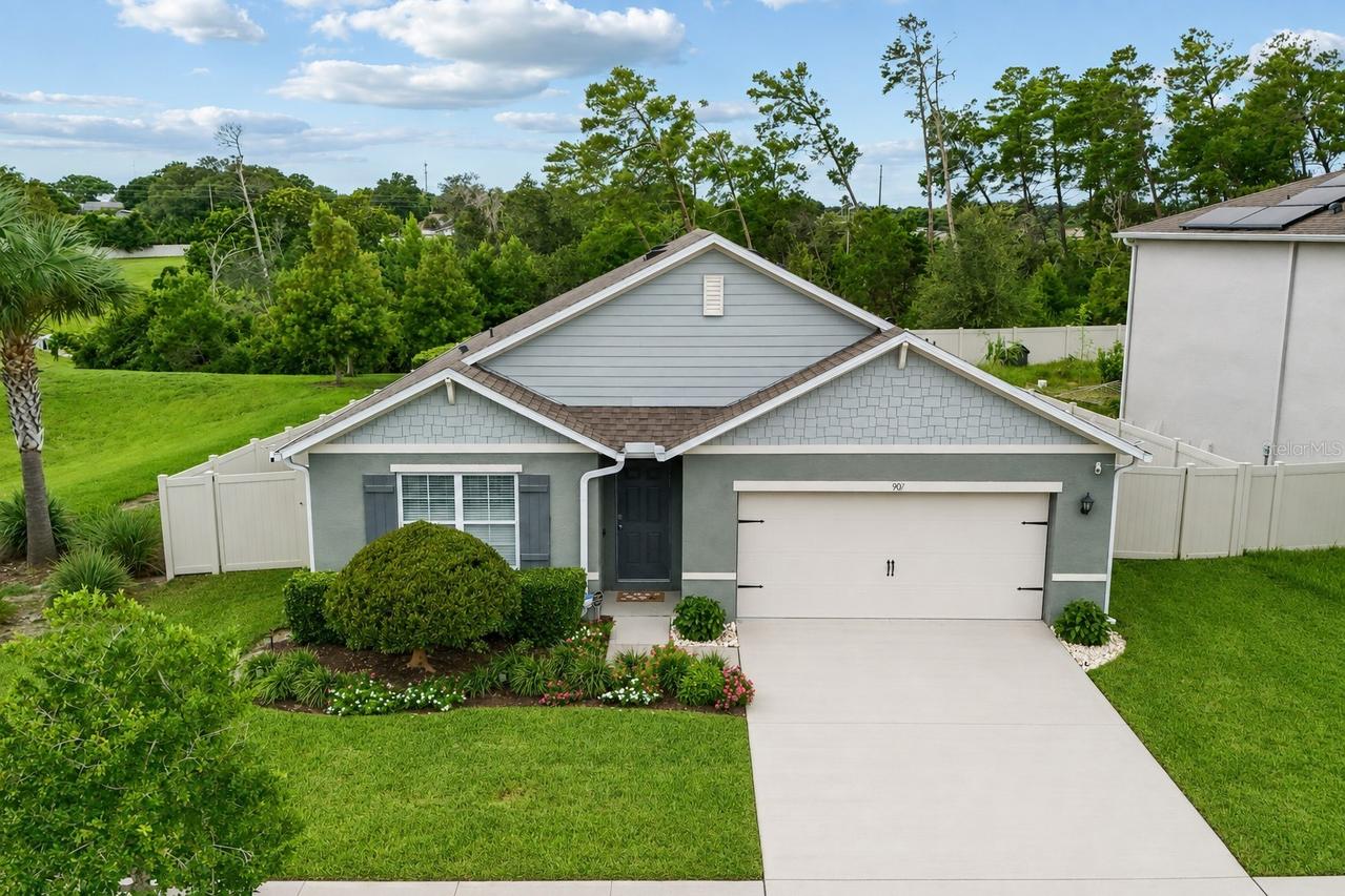 907 Guadalupe Dr., Orange City, FL 32763