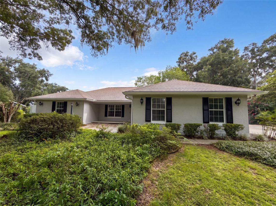 11540 Camp Dr., Dunnellon, FL 34432