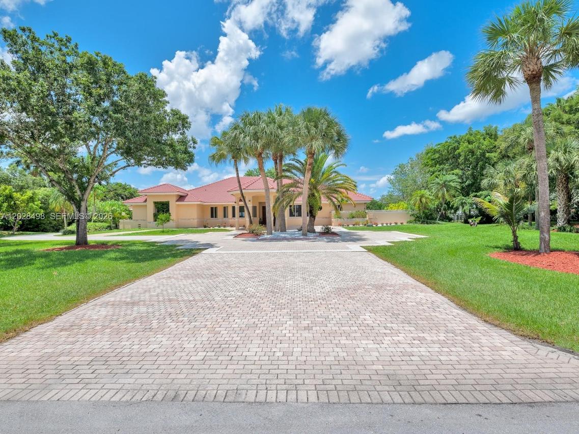 2710 Walkers Way, Weston, FL 33331