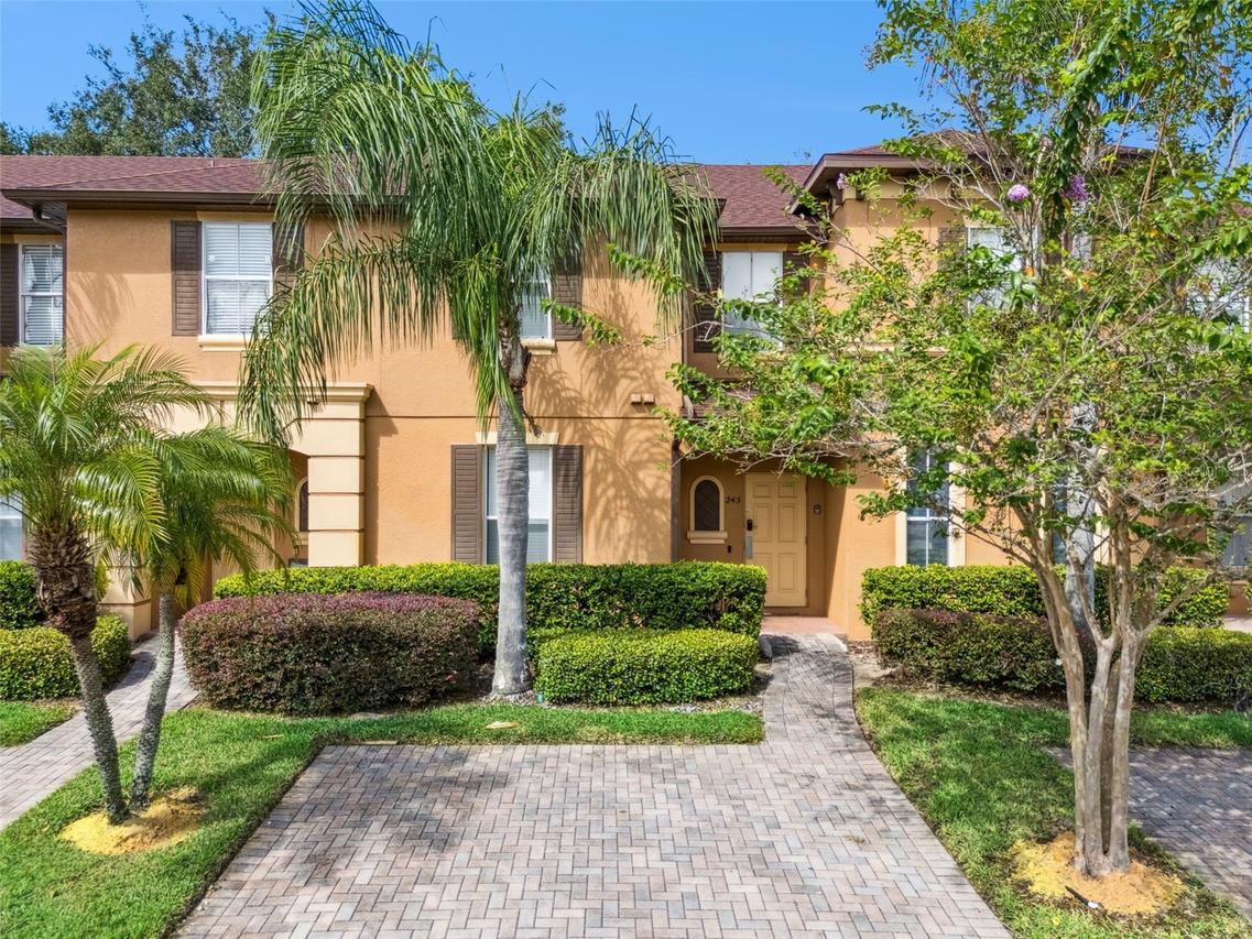 245 Cambria Ave., Davenport, FL 33897