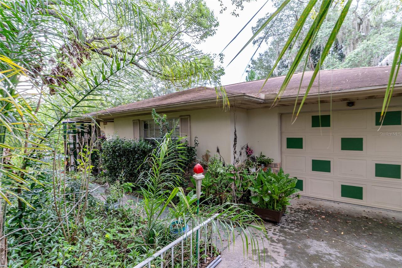 1329 Herndon Ave., Deltona, FL 32725