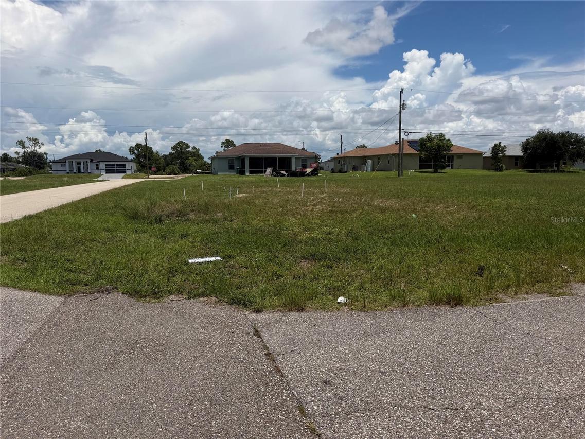 2829 NE 5th Ave., Cape Coral, FL 33909