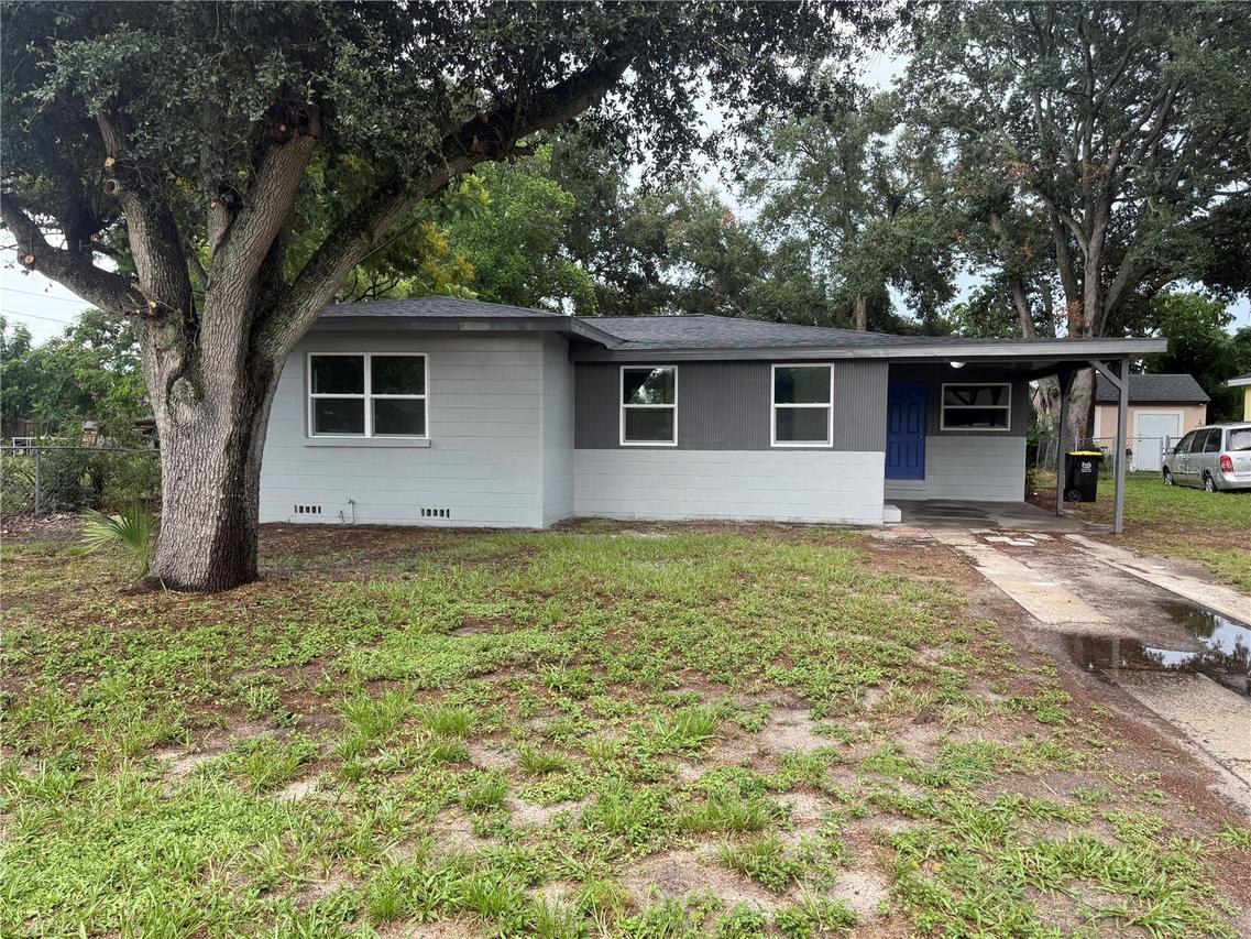 309 1st St., Auburndale, FL 33823
