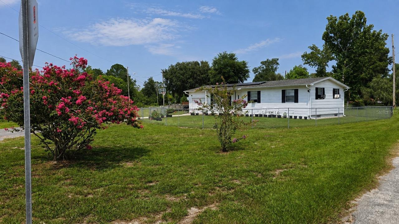 354 Park Dr., Deland, FL 32724