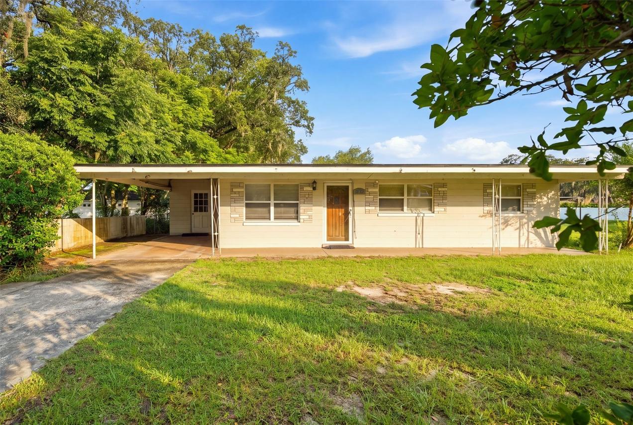 452 Oakhurst St., Altamonte Springs, FL 32701