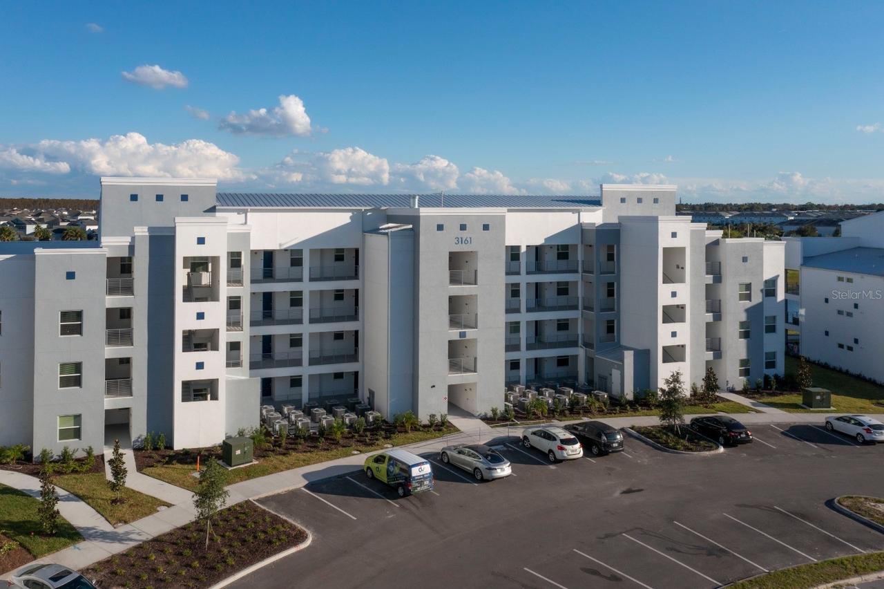 3161 Paradox Cir. #304, Kissimmee, FL 34746