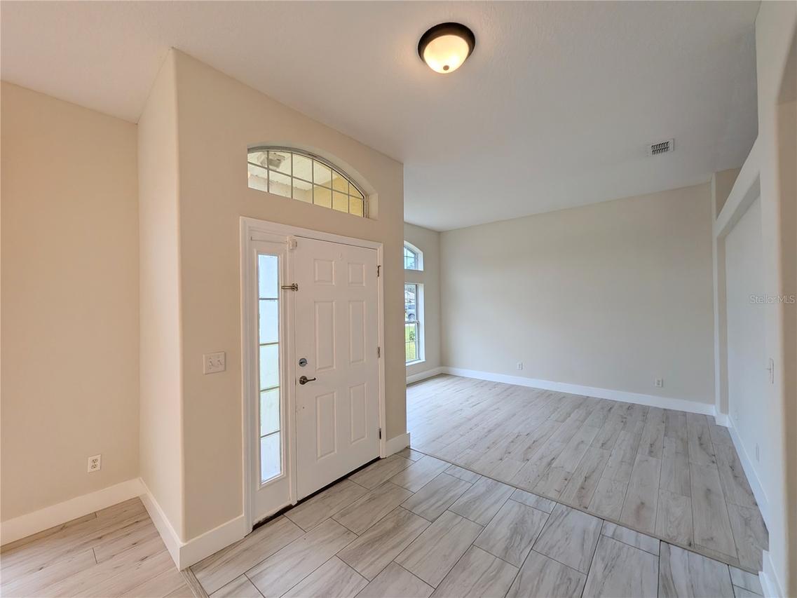 43 Raemoor Dr., Palm Coast, FL 32164