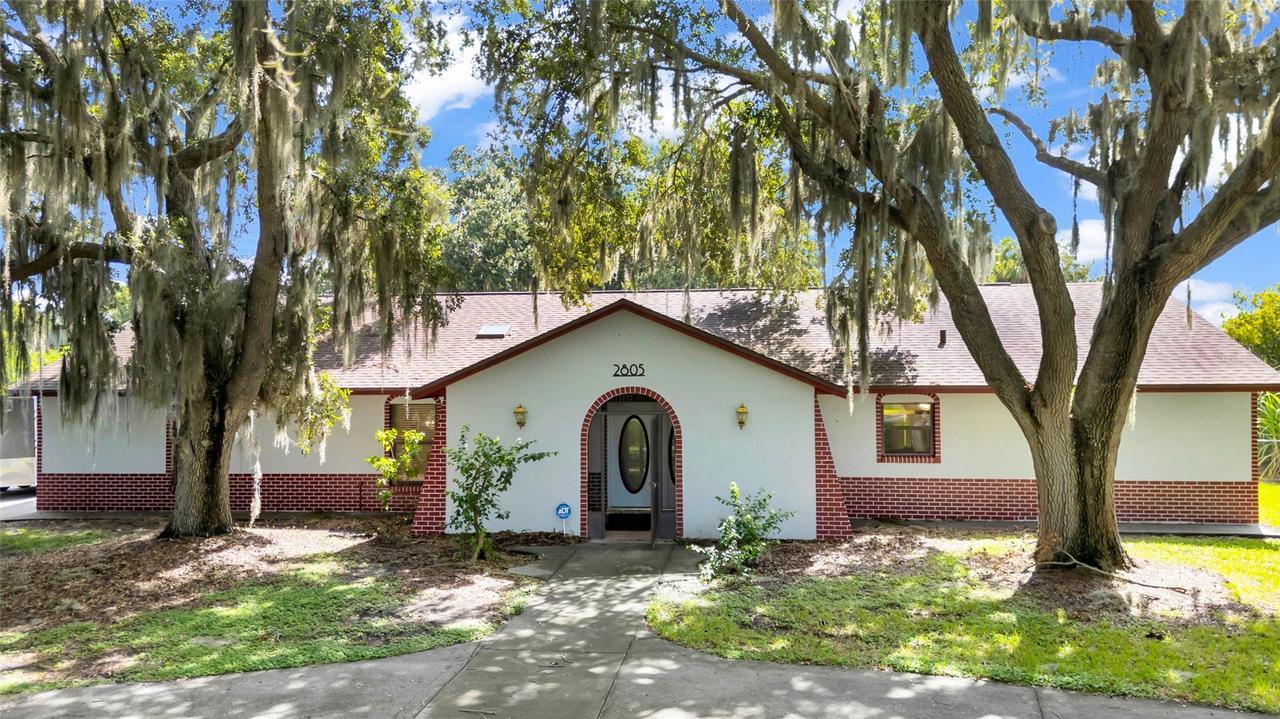 2805 Lake Tohopekaliga Blvd., Kissimmee, FL 34746