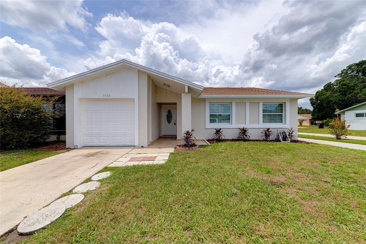 1100 Calanda Ave., Orlando, FL 32807