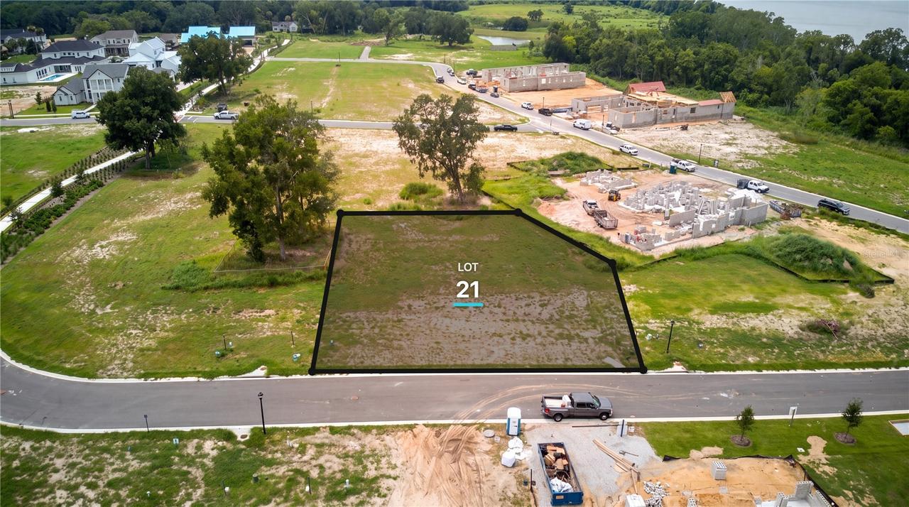 523 Walker St., Oakland, FL 34787